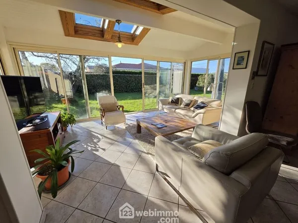Maison - 125.3m² - Parempuyre