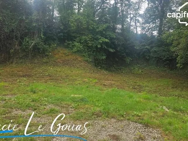Terrain de loisir ou à bâtir de 595m² à Longuyon
