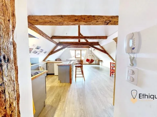 F3- 59 m² / 79 m² au sol - jardin - parking - faibles ch