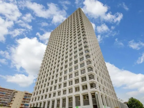 Bureaux 1573 m²