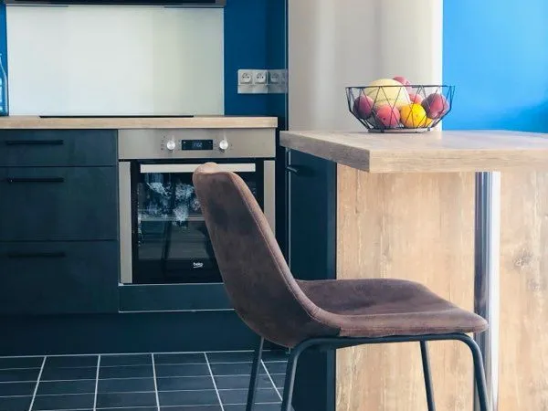 Appartement type 2 rénové avec terrasse et vue