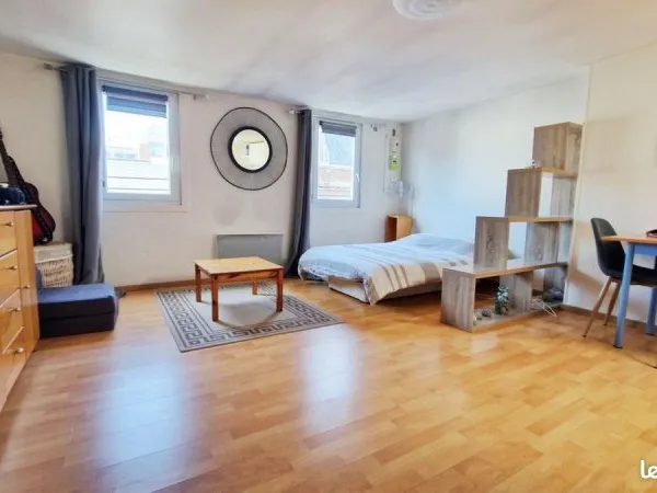 Studio 1 pièce 27 m²