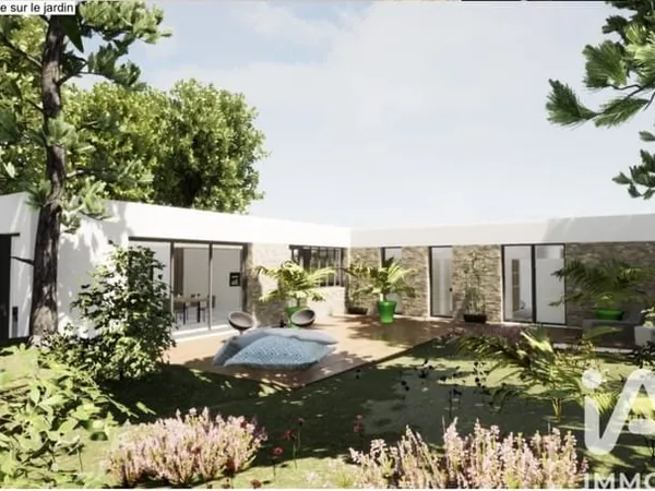 Terrain 650 m²