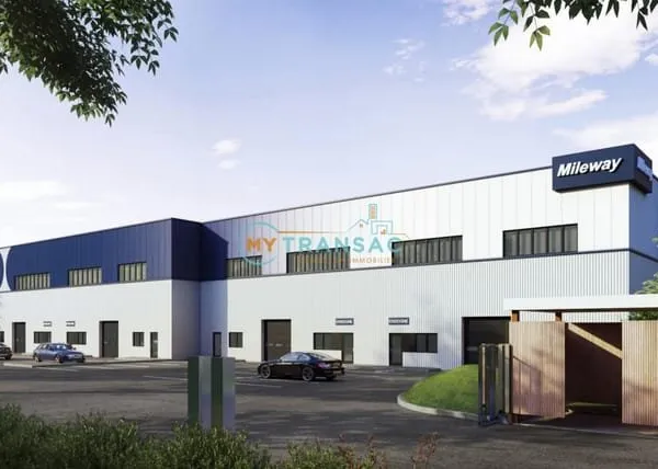 A LOUER bâtiment indépendant de 2378m² divisible à partir de 565m² à Chilly-Mazarin