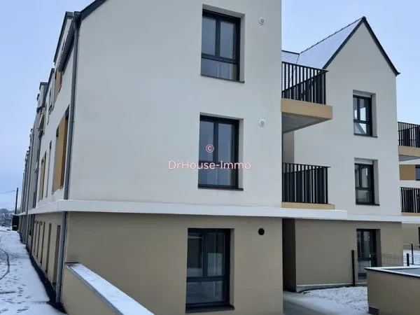 Magnifique Appartement en RDC de 80.70m² avec terrasse et jardin à Châteaubourg dans une résidence n
