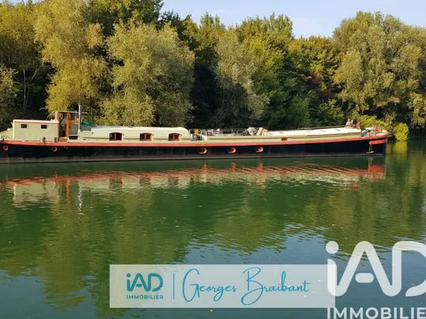 Péniche 6 pièces 160 m²
