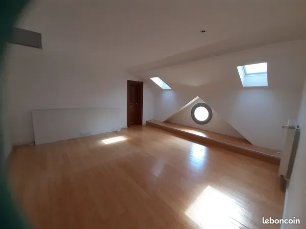 Loue appartement 3 pièces 92 m² avec jardin