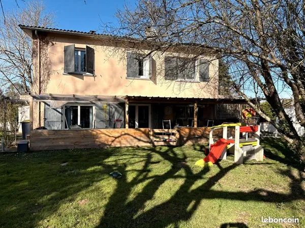 Propriété 6 pièces 173 m²