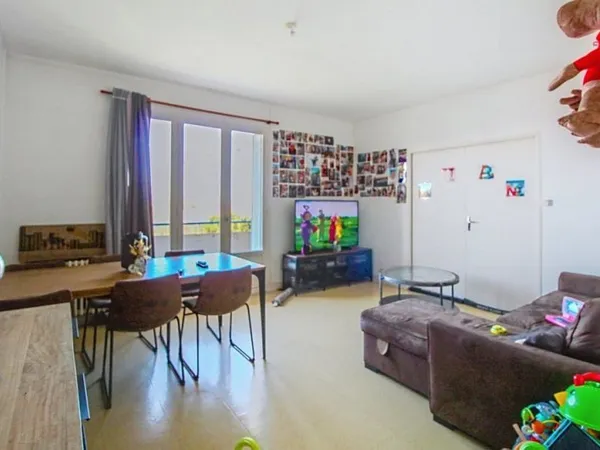 Appartement spacieux à Montceau-les-Mines, calme et pratique