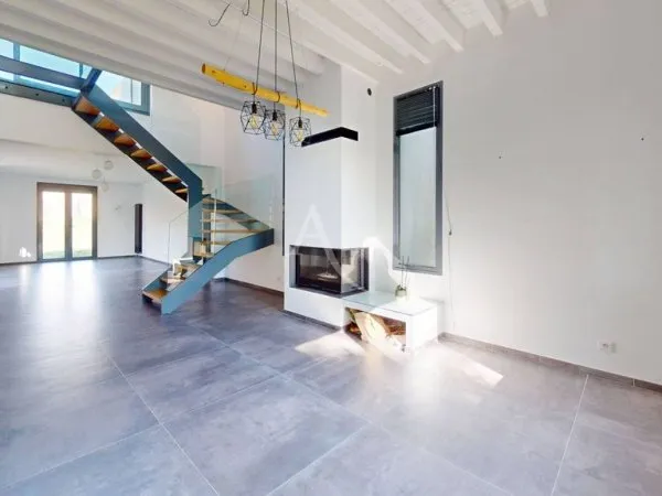 Maison de luxe 7 pièces 165 m²