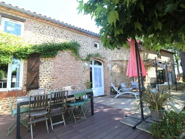 Maison 6 pièces 294 m²