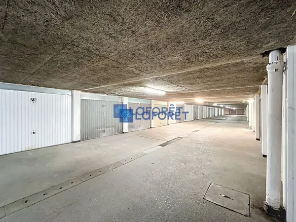 Parking / Box - Melun