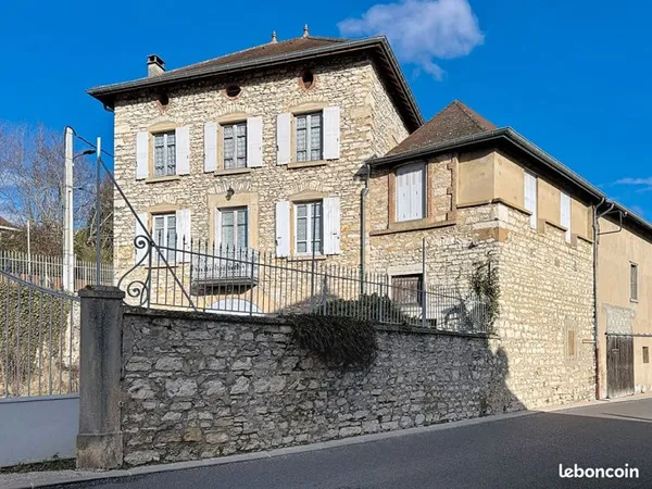 Maison 7 pièces 183 m²