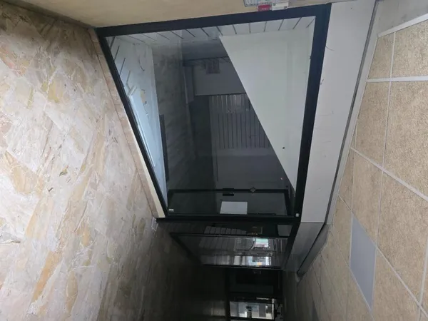 bel emplacement pour commerce ou bureau