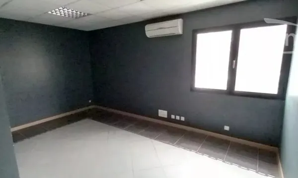 BLOIS, A VENDRE Bureaux 82,37m²