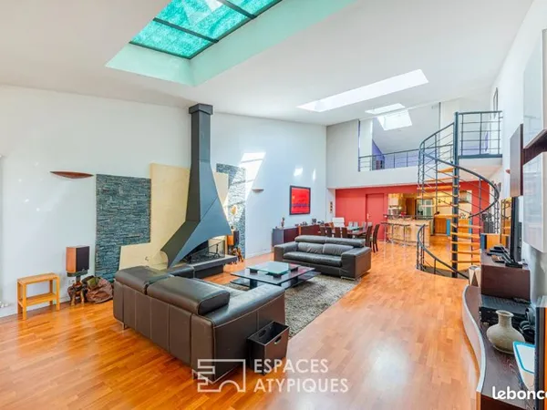 Loft/atelier/surface 6 pièces 149 m²