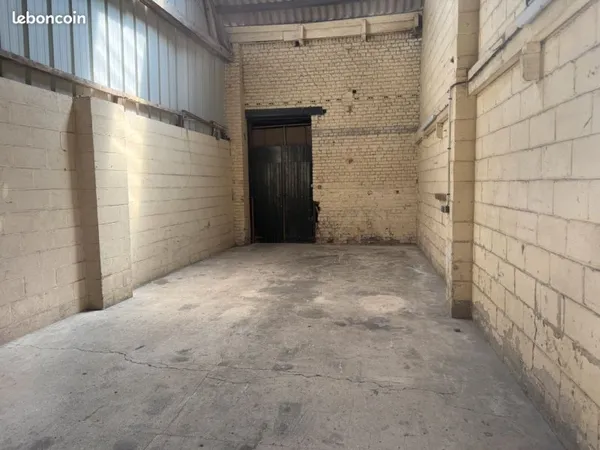 Cellule 325m² SIN LE NOBLE
