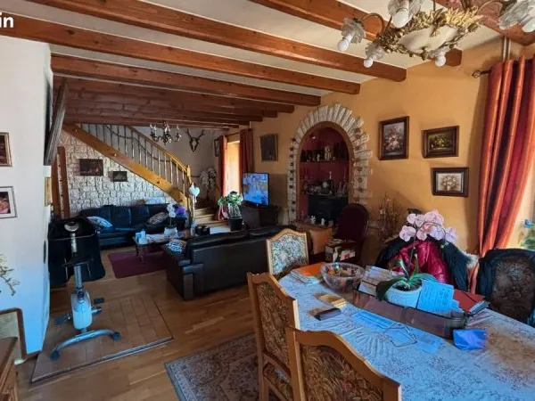 Maison de ville (170 m²) avec jardin et grange - MONTBELIARD centre