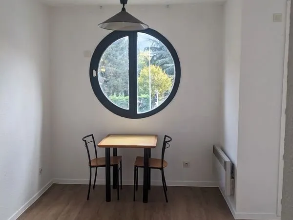 Trés joli T1 avec balcon