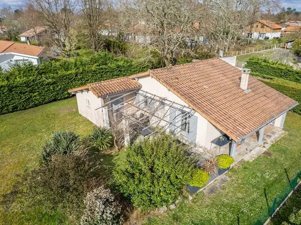 Charmante maison de plain-pied au calme, à deux pas de la forêt