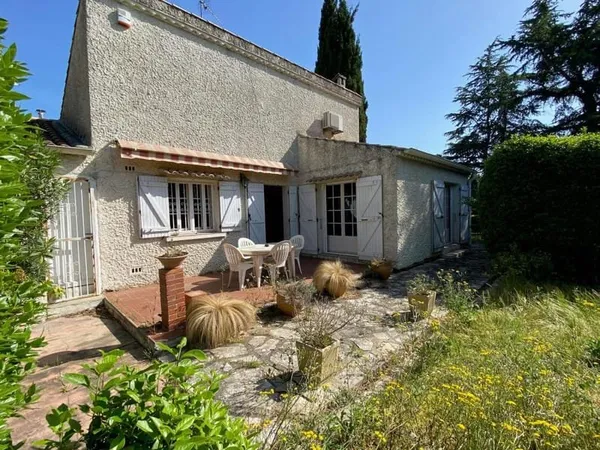 À SAISIR MAISON DE PLAIN-PIED AVEC TERRAIN ARBORÉ POTENT