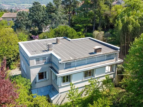 VIVRE AUX PORTES DE LYON DANS UN ÉCRIN ARBORÉ