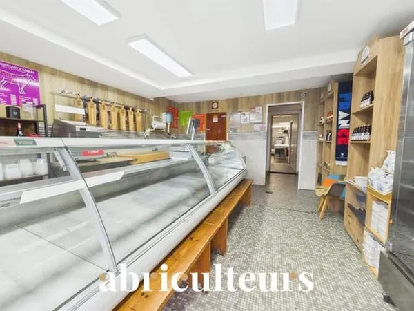 Fonds de commerce - Boucherie - 78 m² - Saint Jean d'Angély centre