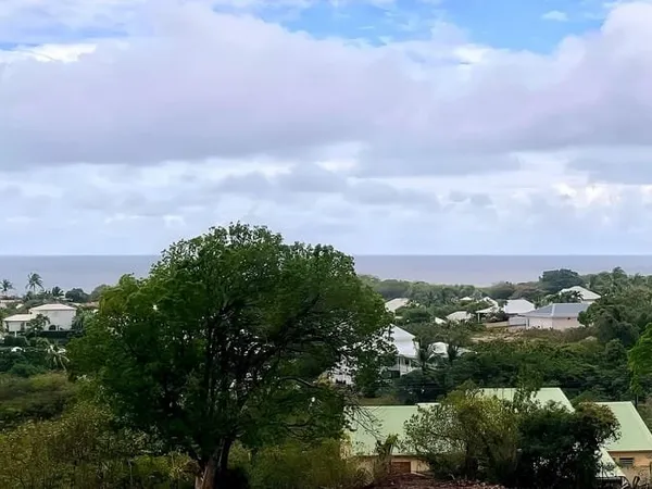 Terrain 1215 m²
