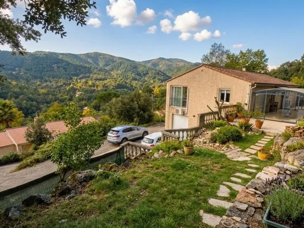 Maison 5 pièces 184 m²