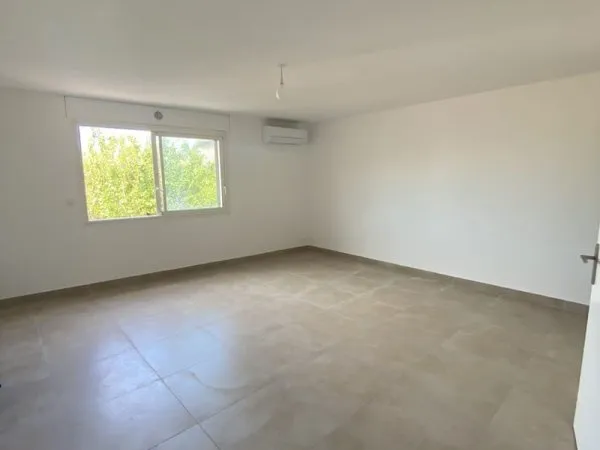 APPARTEMENT DE TYPE 1 SITUE AU LAPIN BLANC 13008