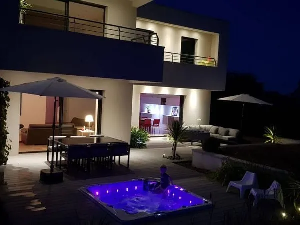 Maison 7 pièces 198 m²