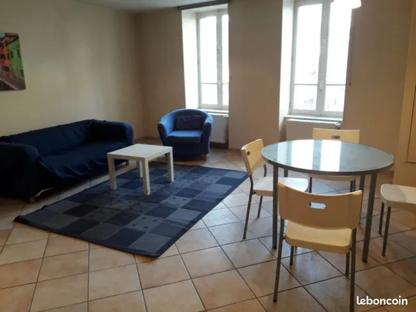 T2 Centre Bougoin 51m2 avec jardin 665, charges comprises