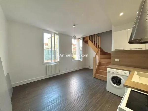 SUCY EN BRIE - Appartement duplex 2 pièces