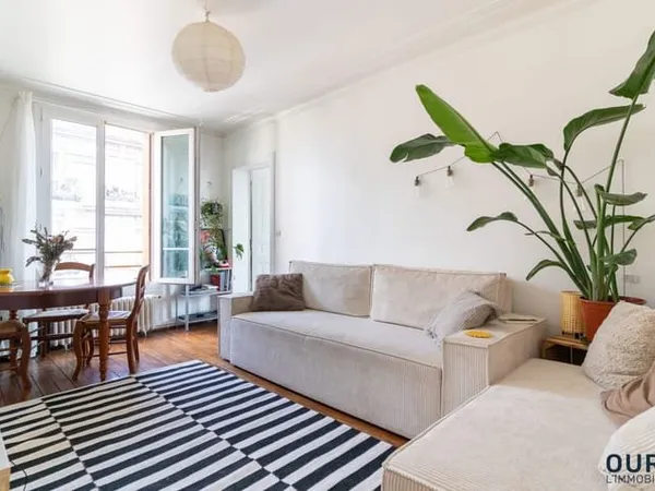 Un très beau 3 pièces de près de 60 m² en parfait état prè