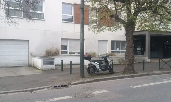 Parking de 14,5 m2 en sous sol Gare de Chelles