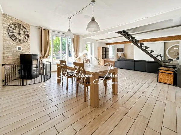Maison 5 pièces de 134 m2 à Michery 89140