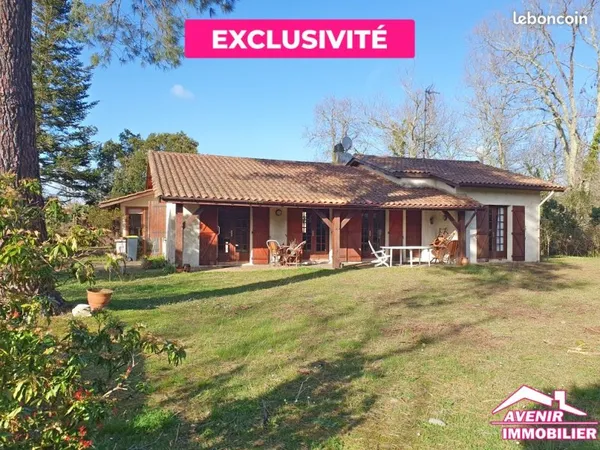Maison à vendre - 2 chambres, Garage, Secteur calme - LE PORGE