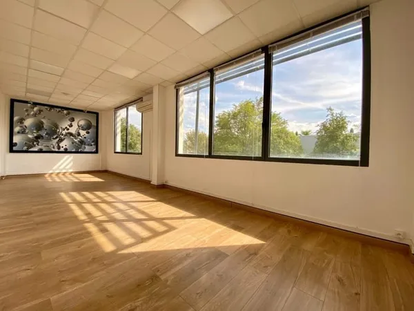 MONTFAVET - AGROPARC - BUREAUX 29.50M²