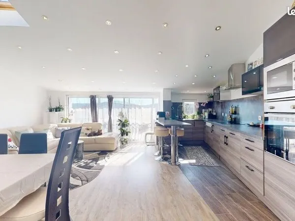 Maison de village T4 91 m², rénovée, ensoleillée
