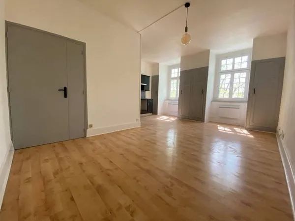 Appartement 2 pièces 65 m²