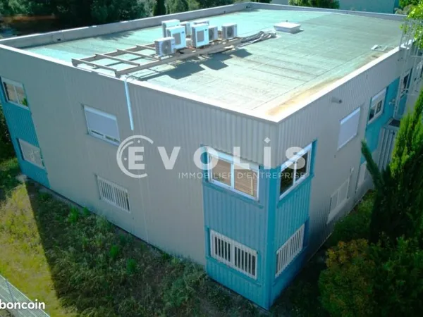 Local d'activité 713 m²