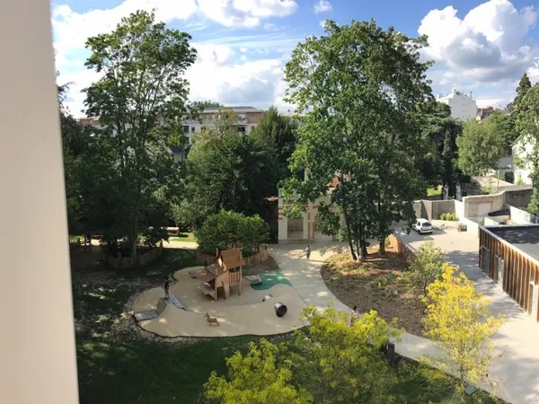 Loue appartement haut de gamme Nantes (44) avec jardin privé - 1 chambre, 23m²