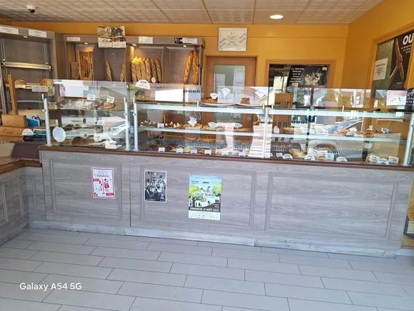 Commerce 3 pièces 270 m²