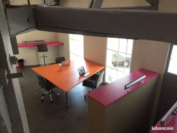 Bureau privatif pour 3 personnes dans Esapce de Coworking