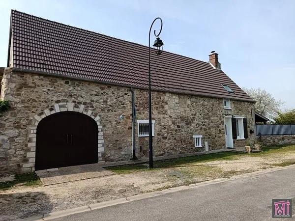 Belle maison en pierre 3 chambres avec garage