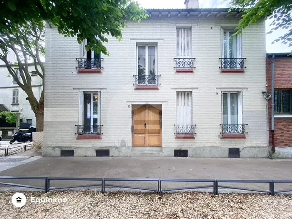 Immeuble de 4 appartements 120 m2 traversant et lumineux,