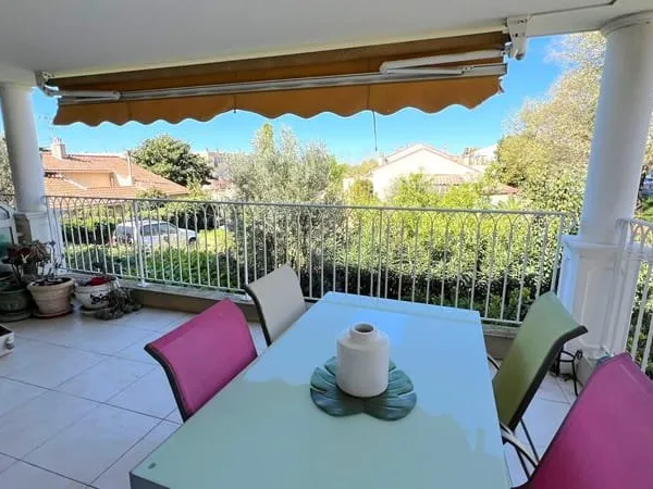 Appartement Six Fours Les Plages 3 pièce(s) 69 m2