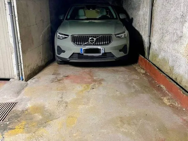 Parking 12 m²