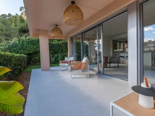 Rez-de-Jardin Haut de Gamme avec Aperçu Mer villefranche