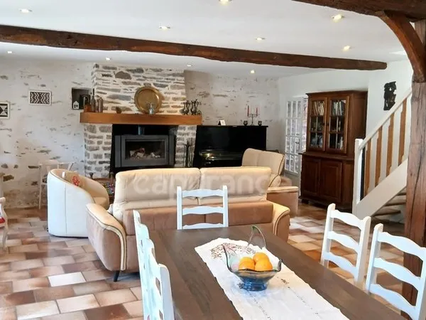 Maison en pierre - dépendances - piscine - campagne - charme - CARENTOIR (56)